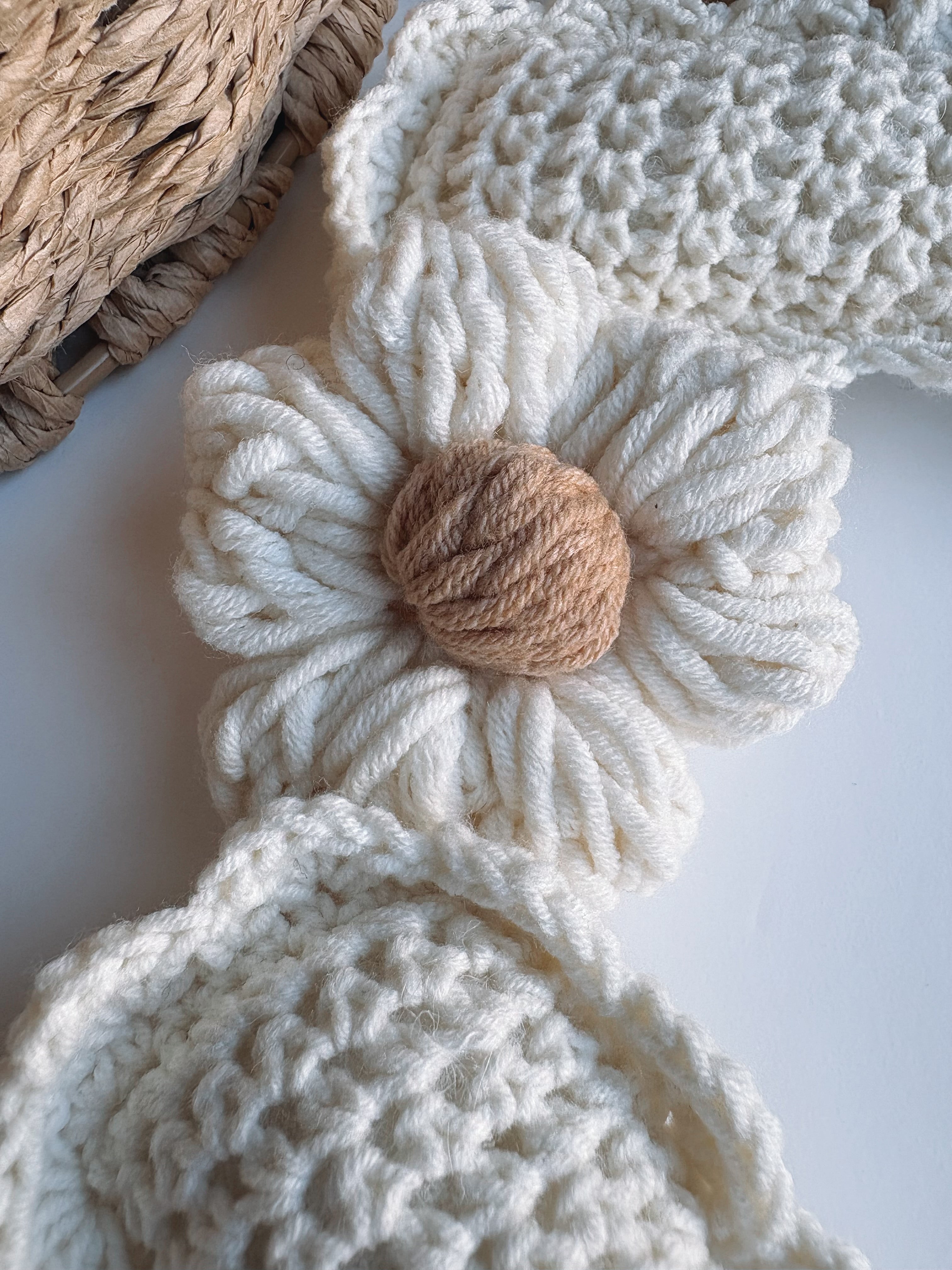 Large flowers and frill garland