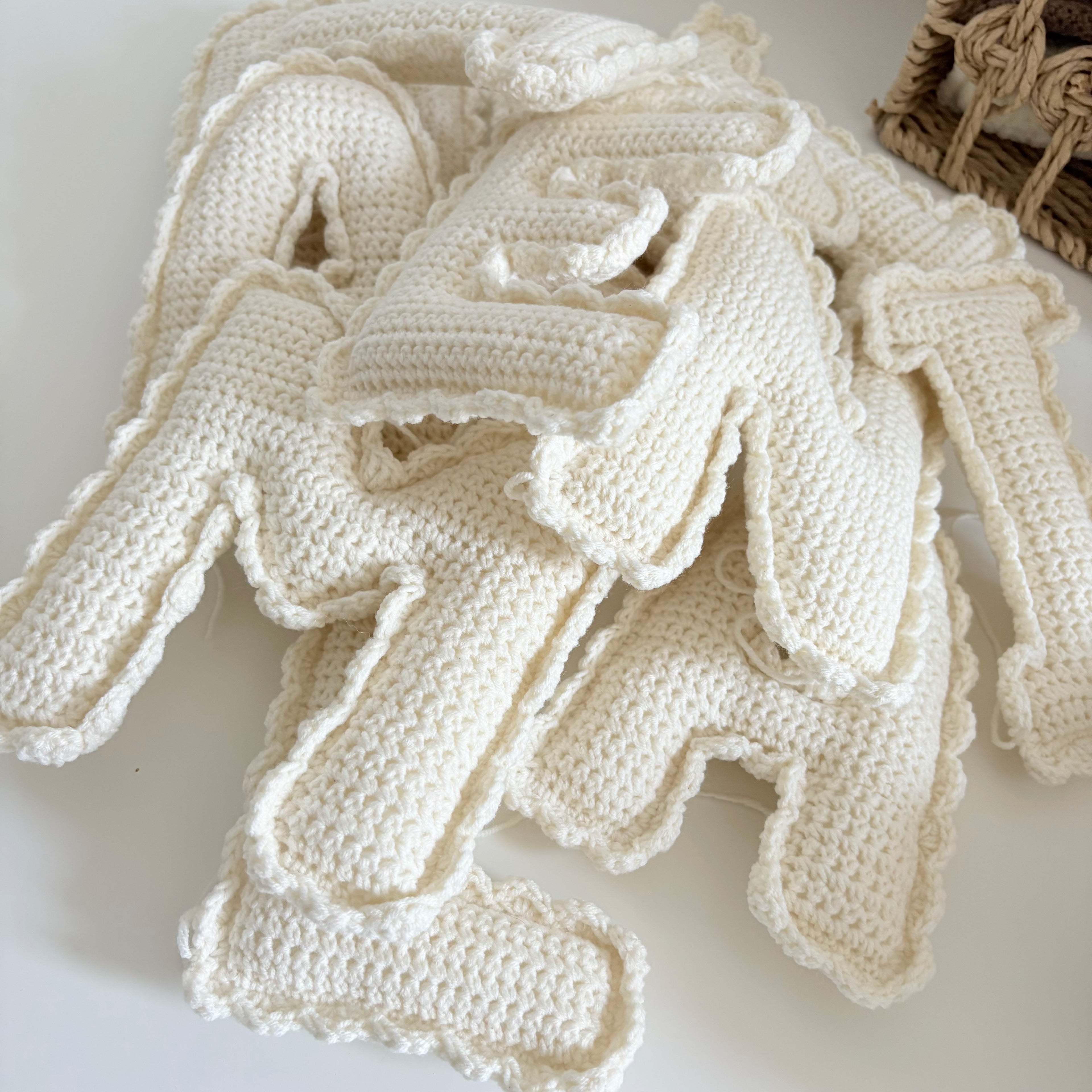 Crochet frill garland