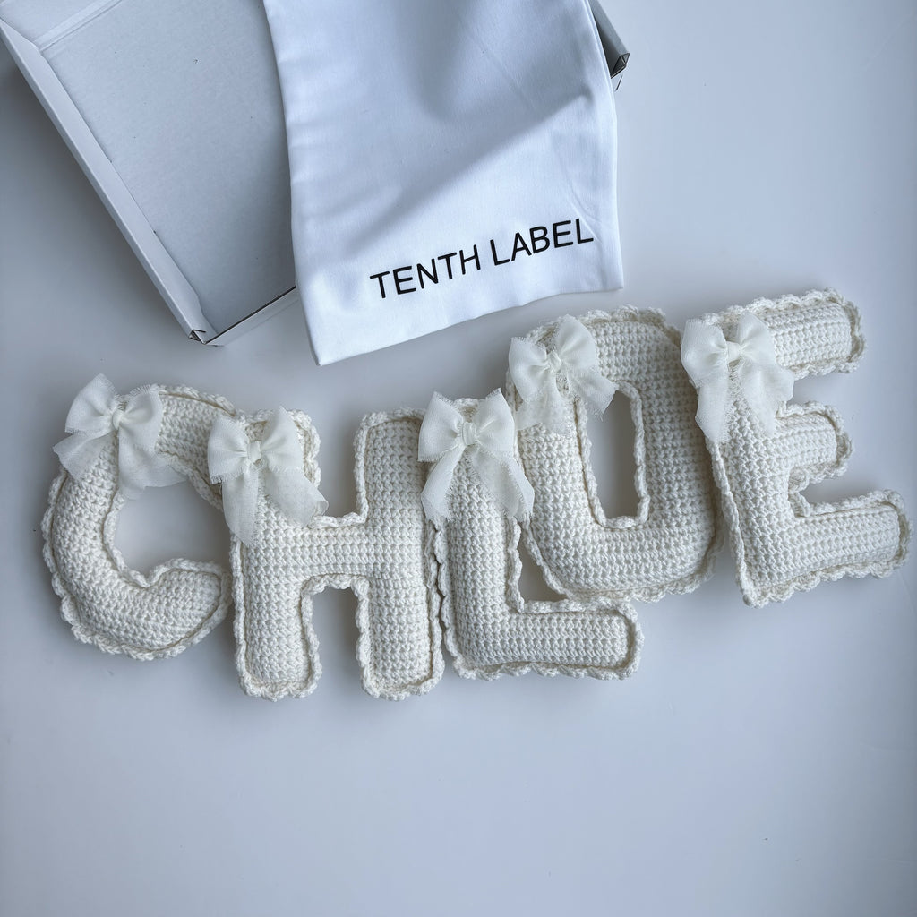 Crochet frill and bow garland
